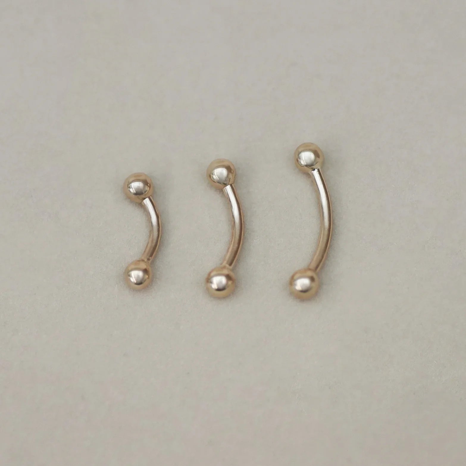 Plain Ball Curved Barbell - Anygolds