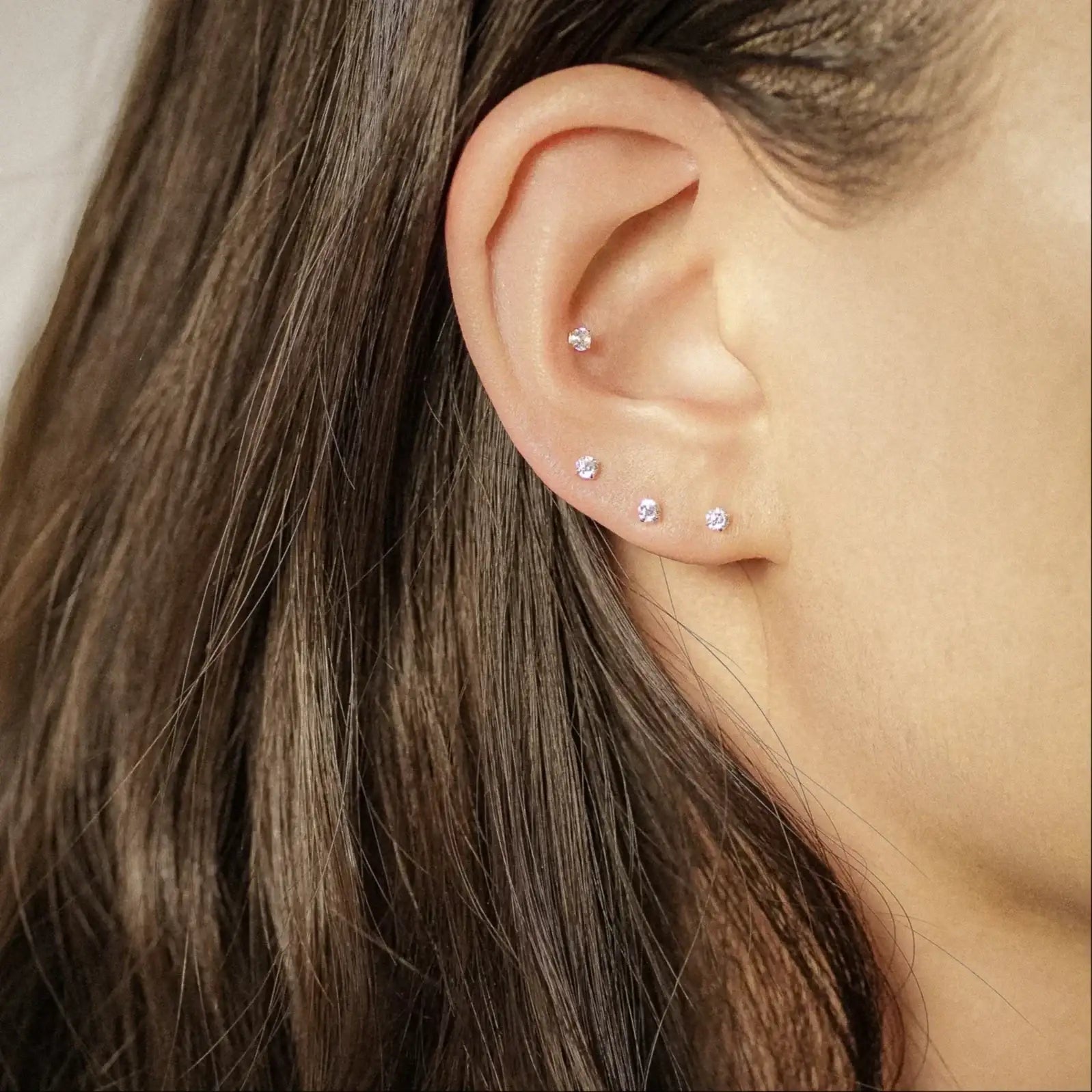 14K Solid Gold Round CZ Stud – Anygolds