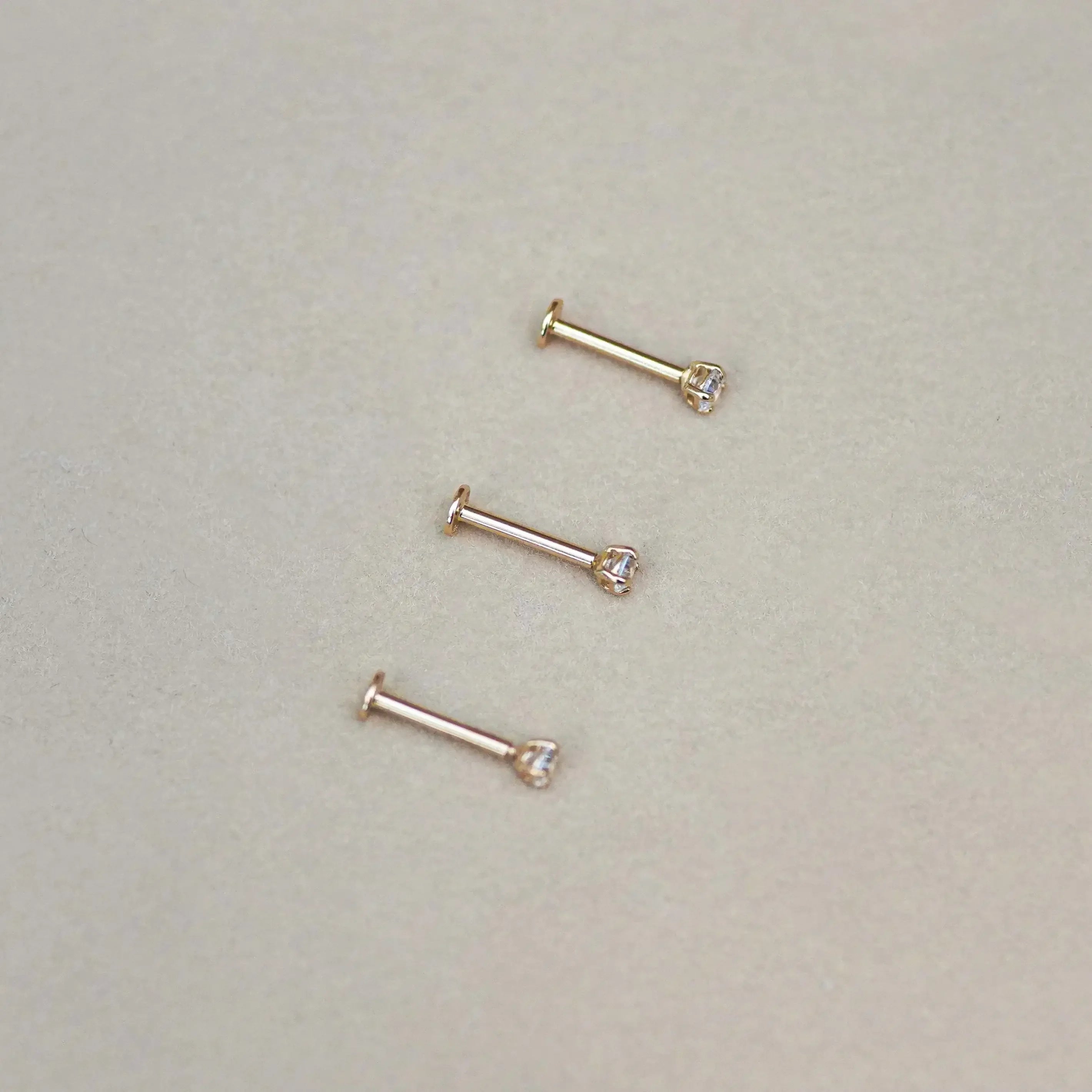 14K Solid Gold Round CZ Stud – Anygolds