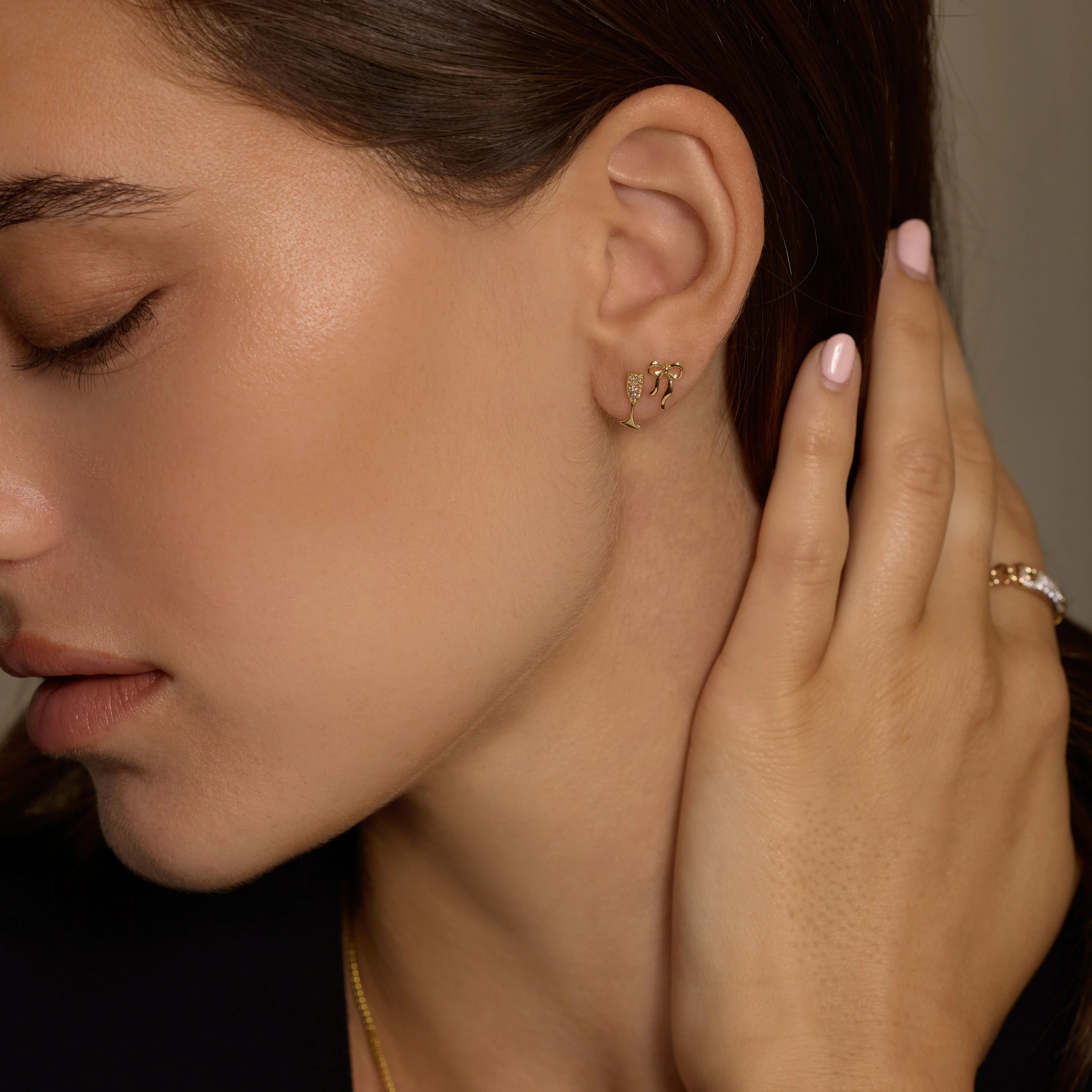 14K Solid Gold Ribbon Flow Stud Earrings – Anygolds