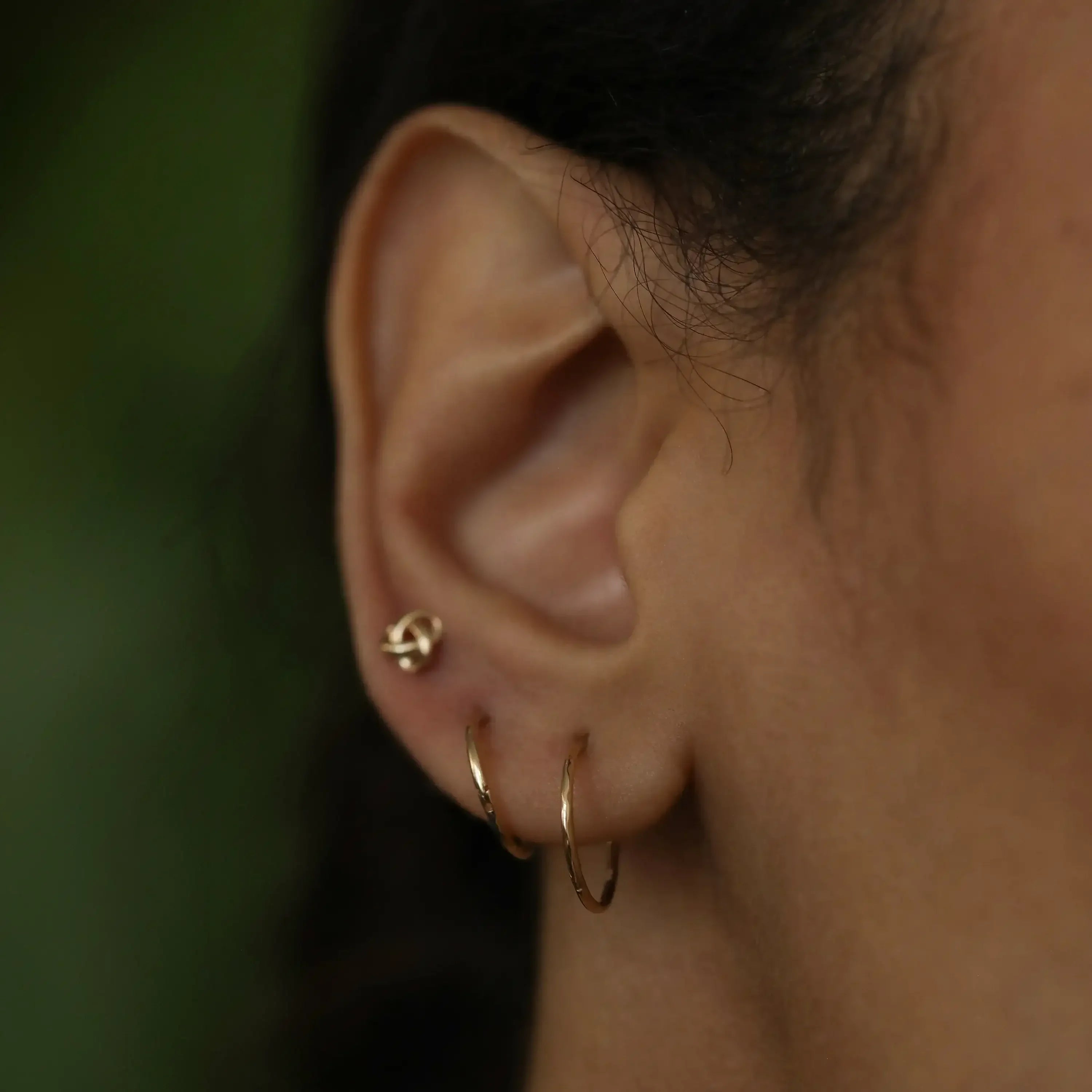 14K Solid Gold Hammered Texture Hoops – Anygolds