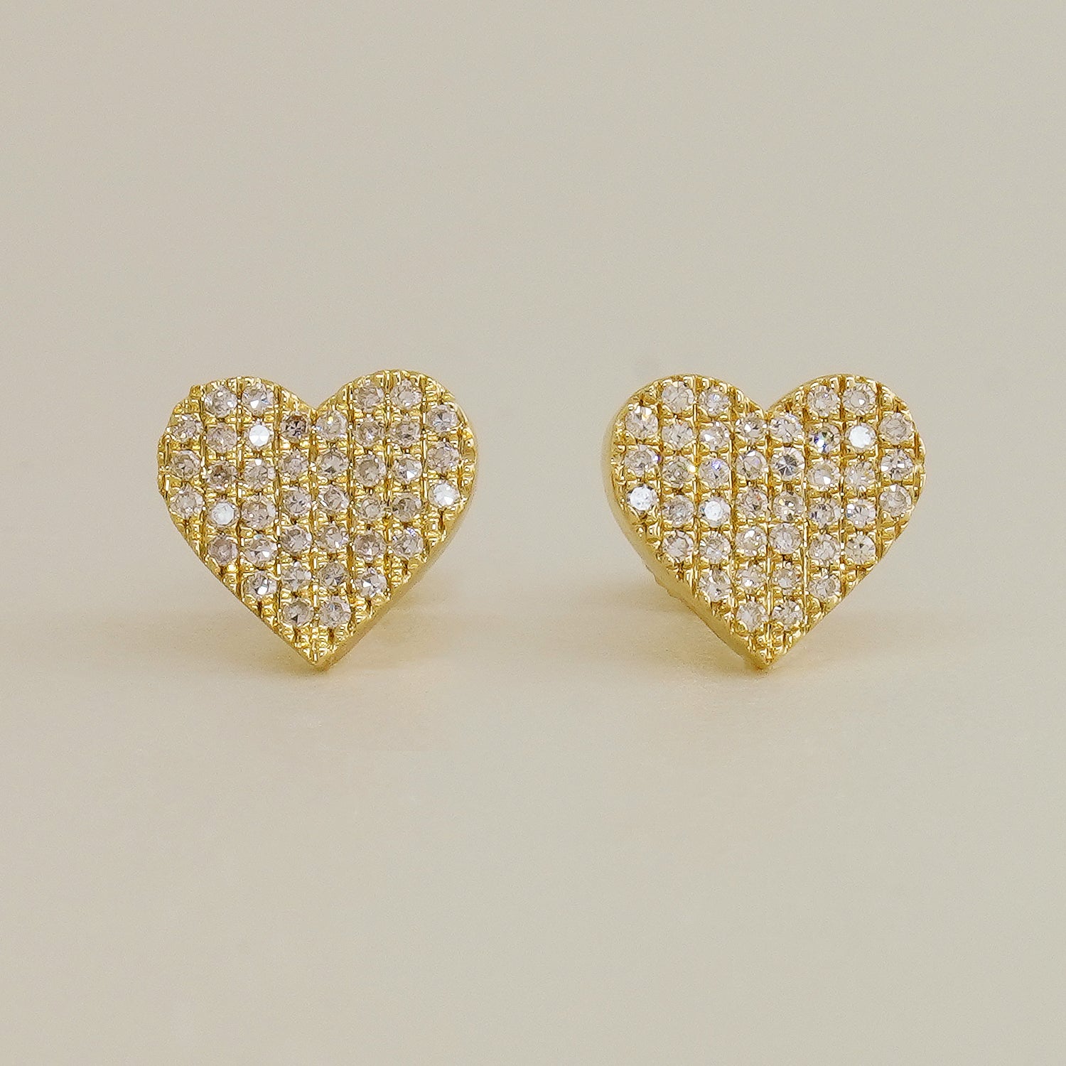 14K Solid Gold 0.21ctw Diamond Heart Stud Earrings
