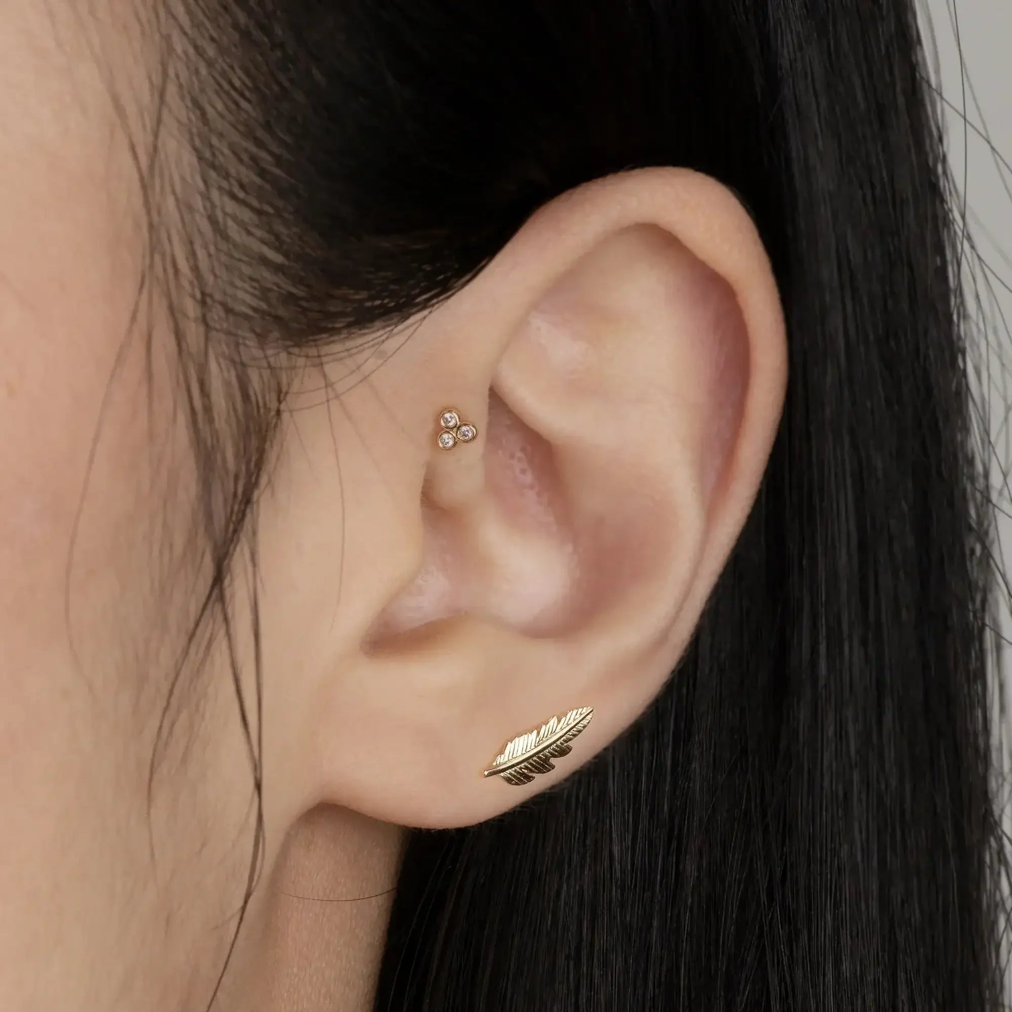 14K Solid Gold CZ Trinity Round Stud – Anygolds