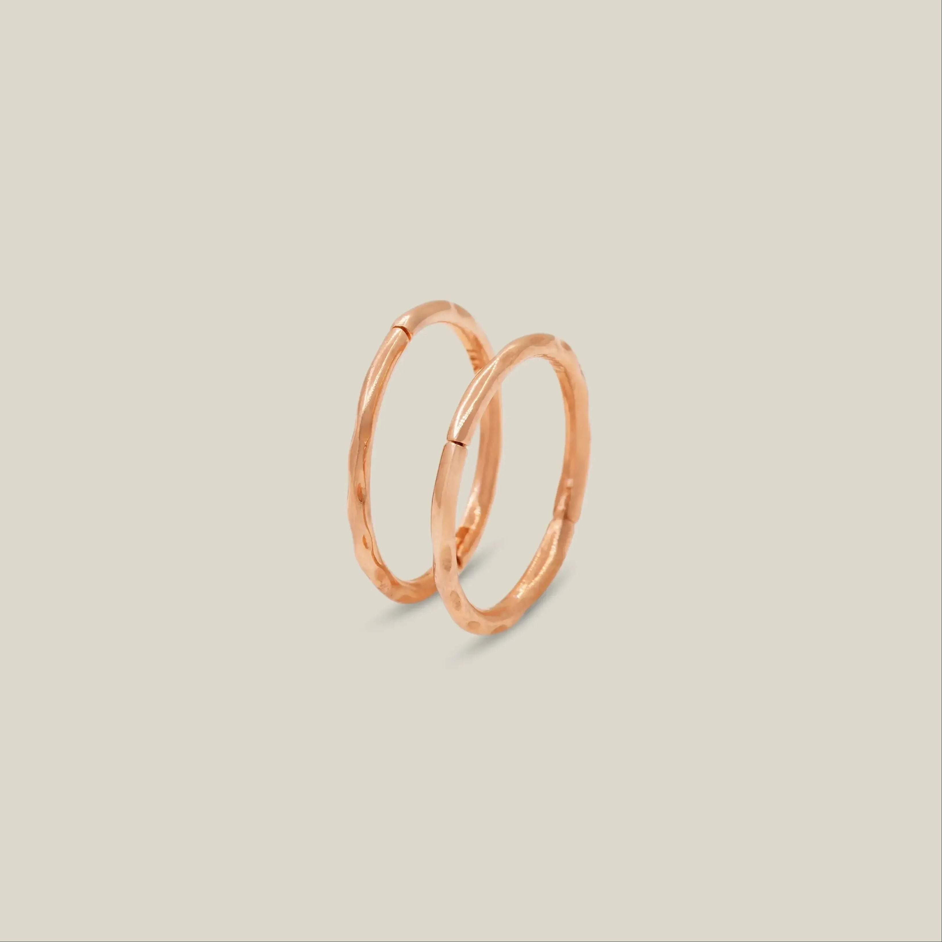 14K Solid Gold Hammered Texture Hoops – Anygolds