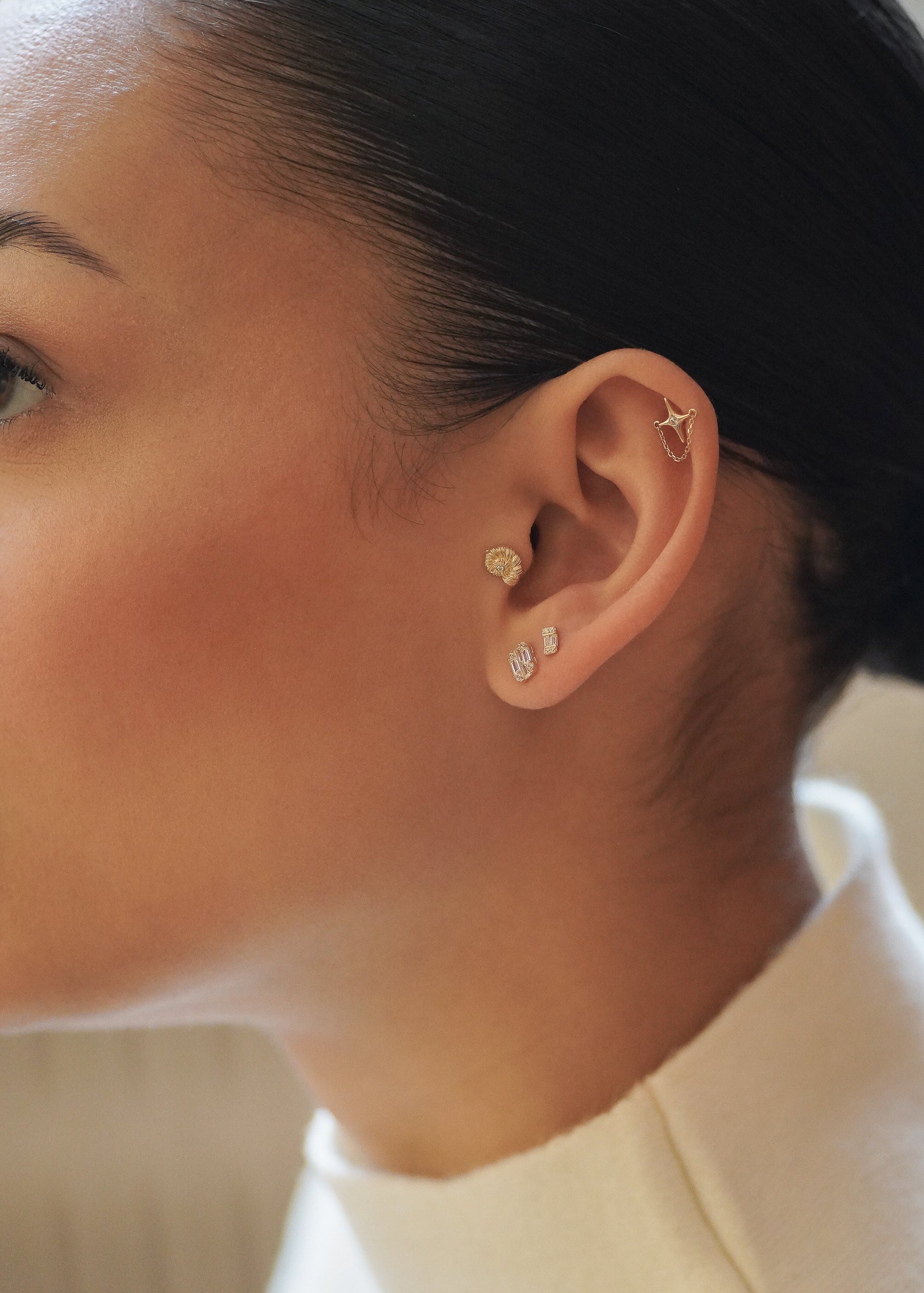14K Molten Shell Stud Earring
