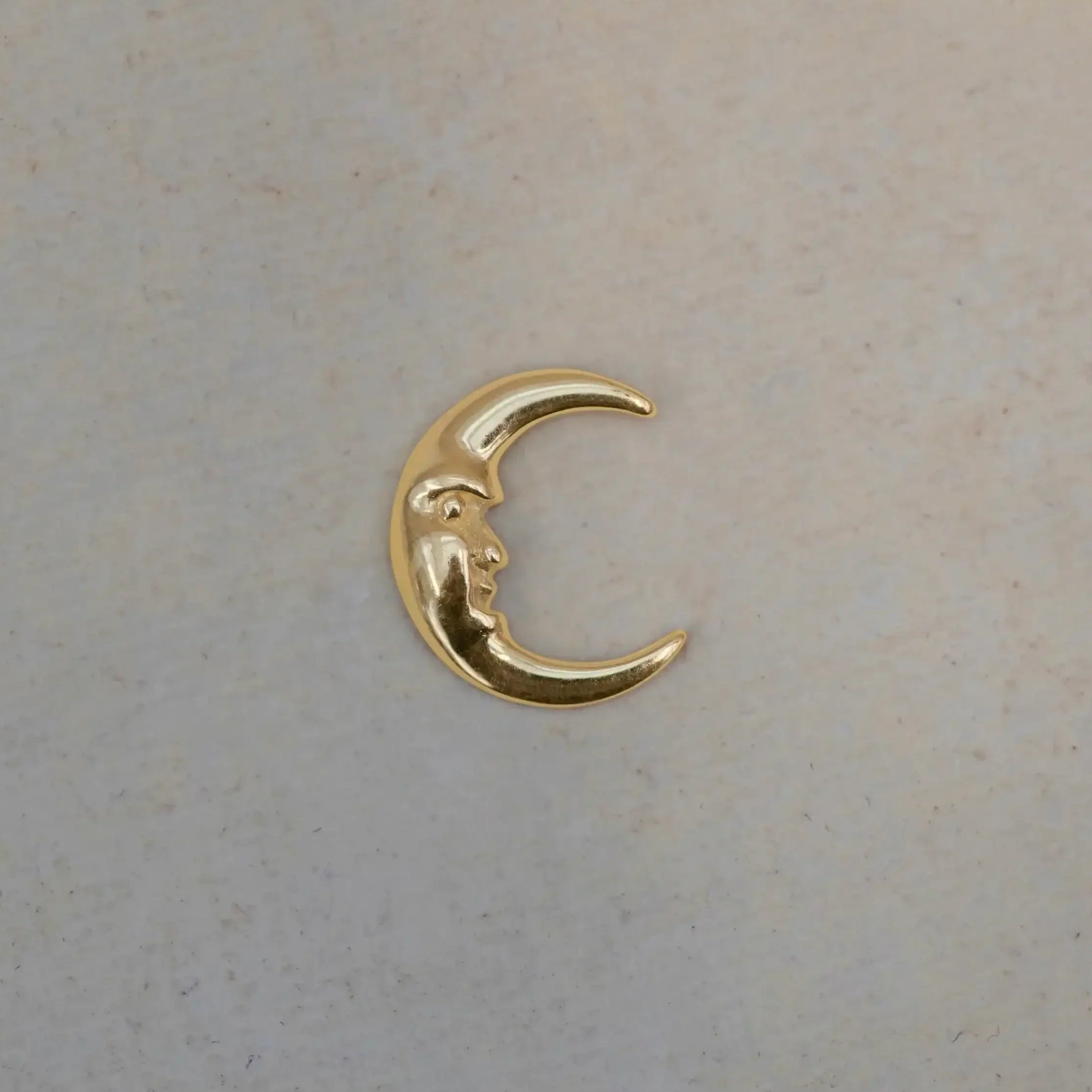 14K Solid Gold Crescent Moon Face Stud – Anygolds