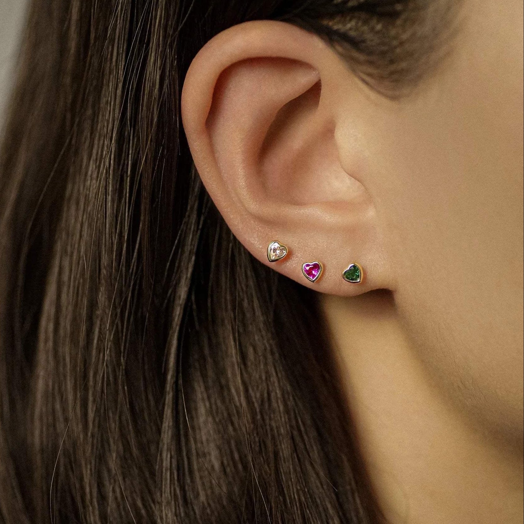 14K Solid Gold Bezel Heart Stud – Anygolds