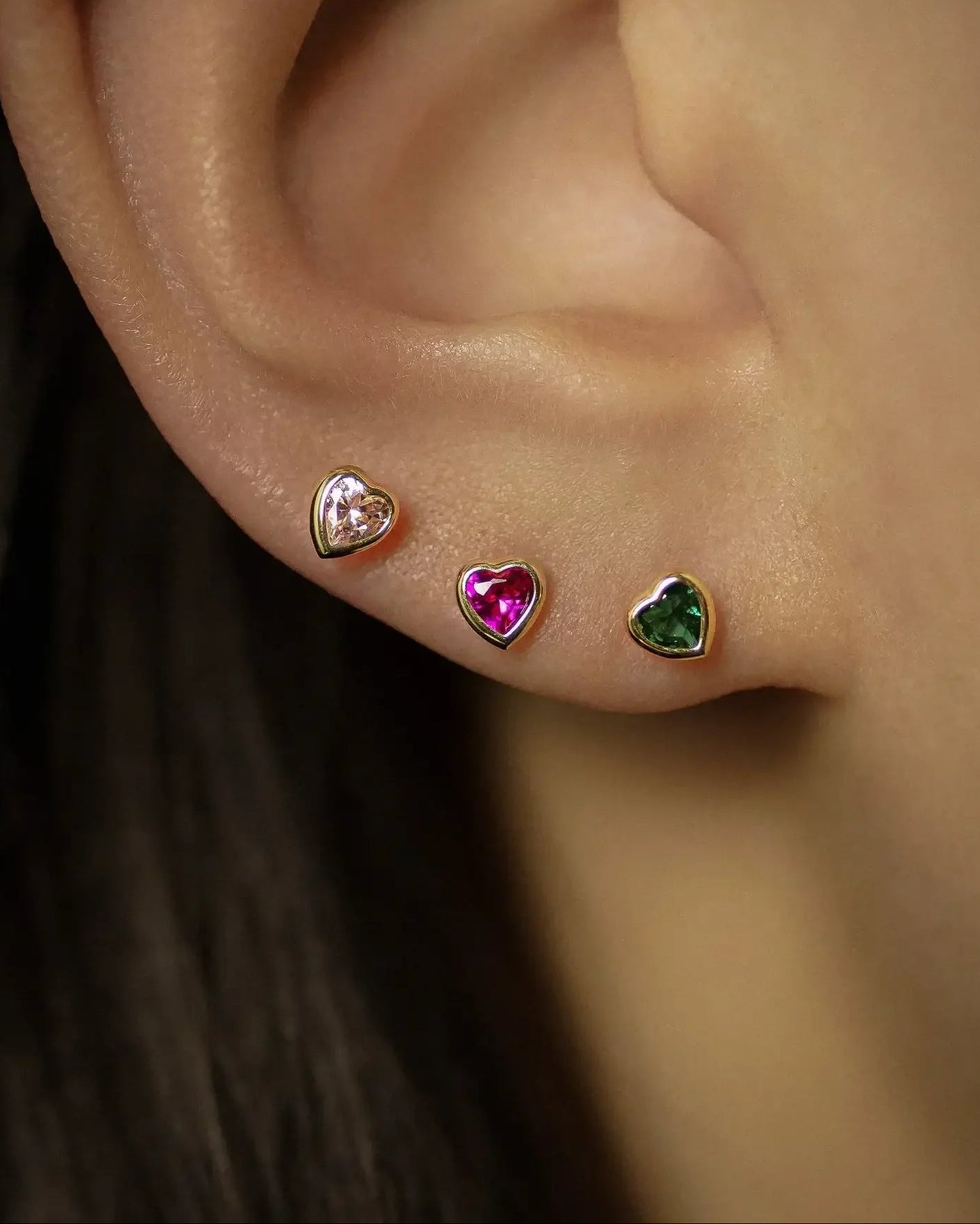 14K Solid Gold Bezel Heart Stud – Anygolds