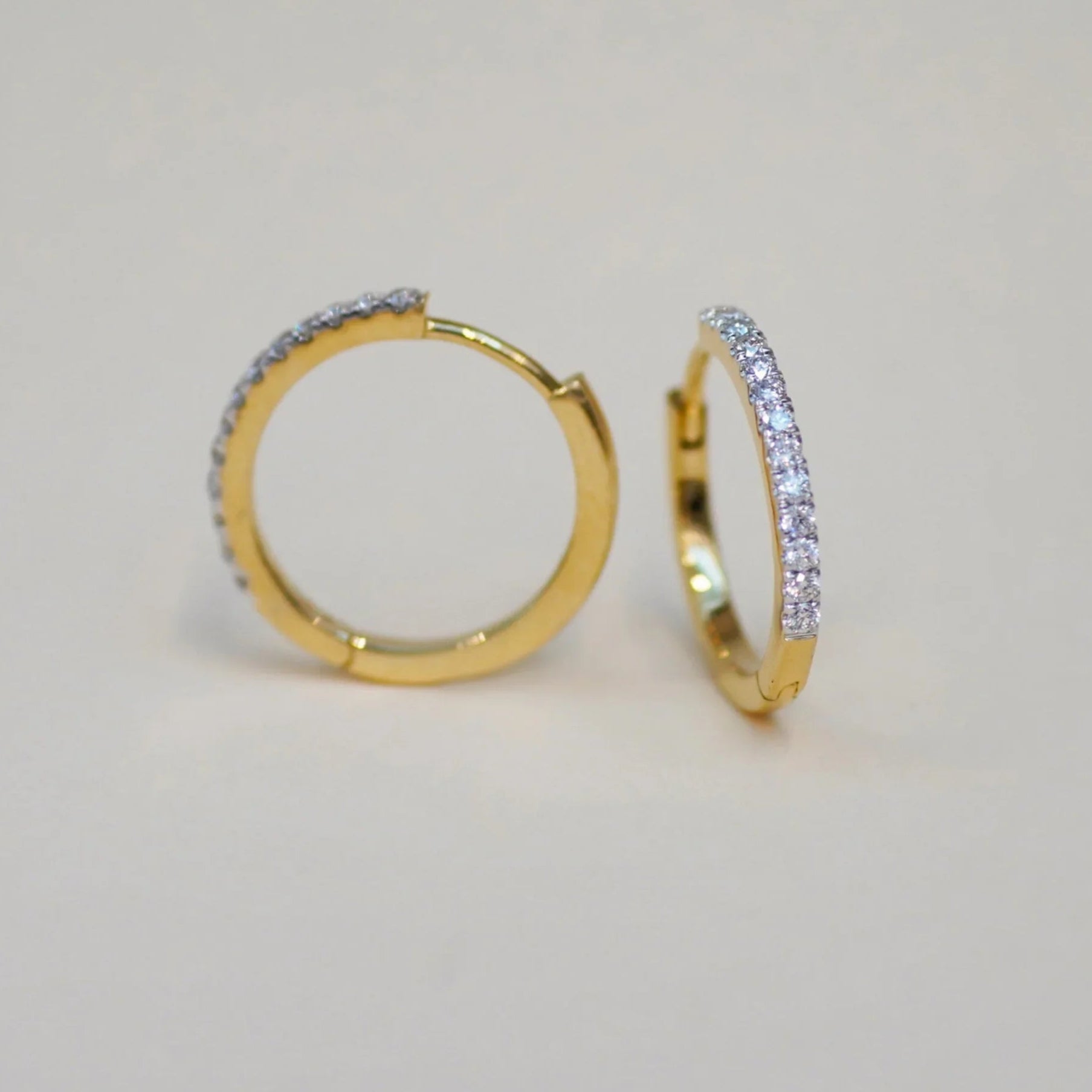 Diamond Brilliant Hoop Earrings - 11,13mm - Anygolds