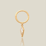 Piercing de aro Huggies con forma de rombo y circonita transparente