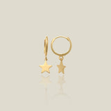 Pendientes Huggie con forma de estrella