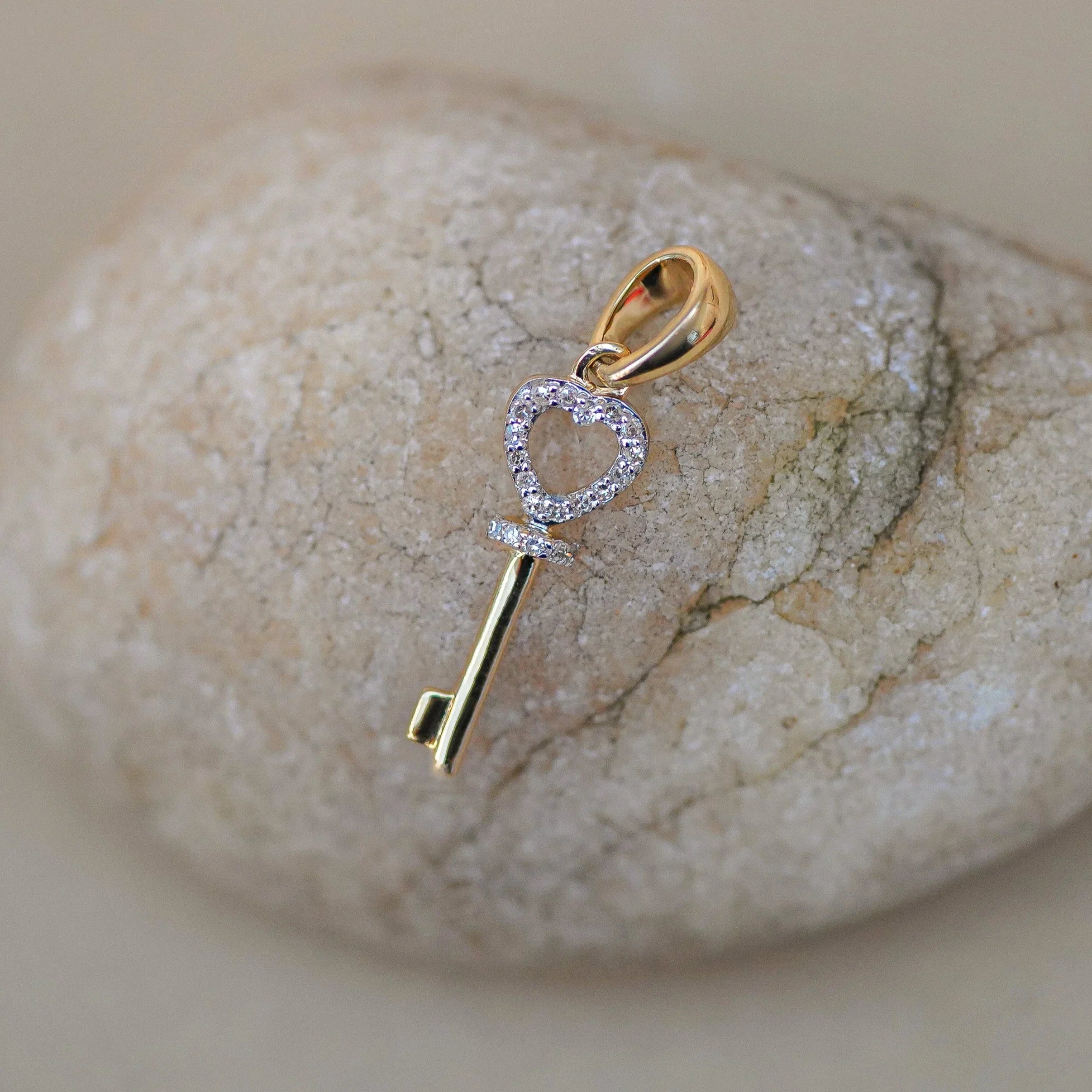 Diamond Open Heart & Key Pendant - Anygolds