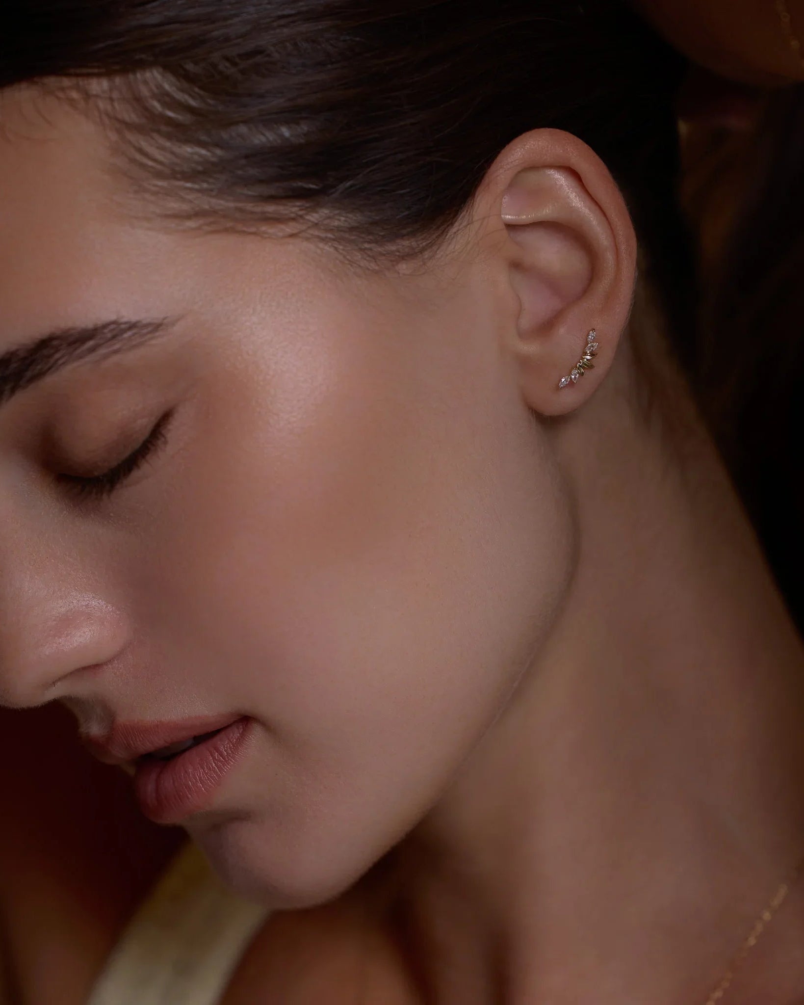 14K Solid Gold Marquise Curved Leaf Stud – Anygolds