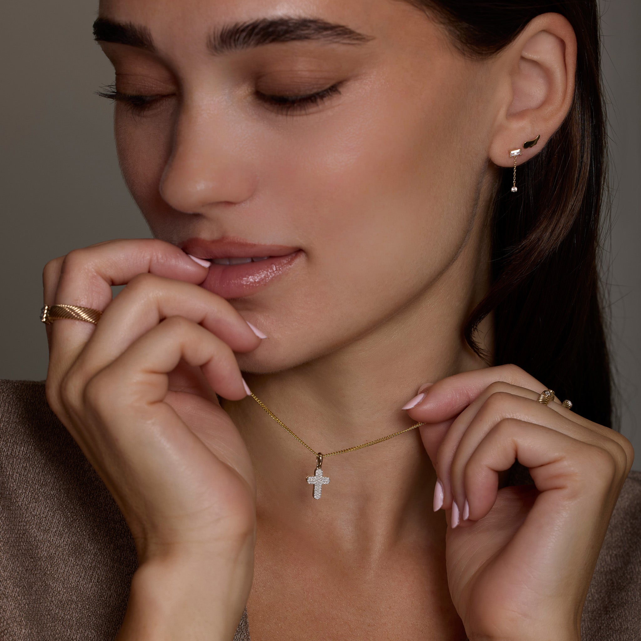 14K Solid Gold Mini Angel Wing Stud Earrings – Anygolds