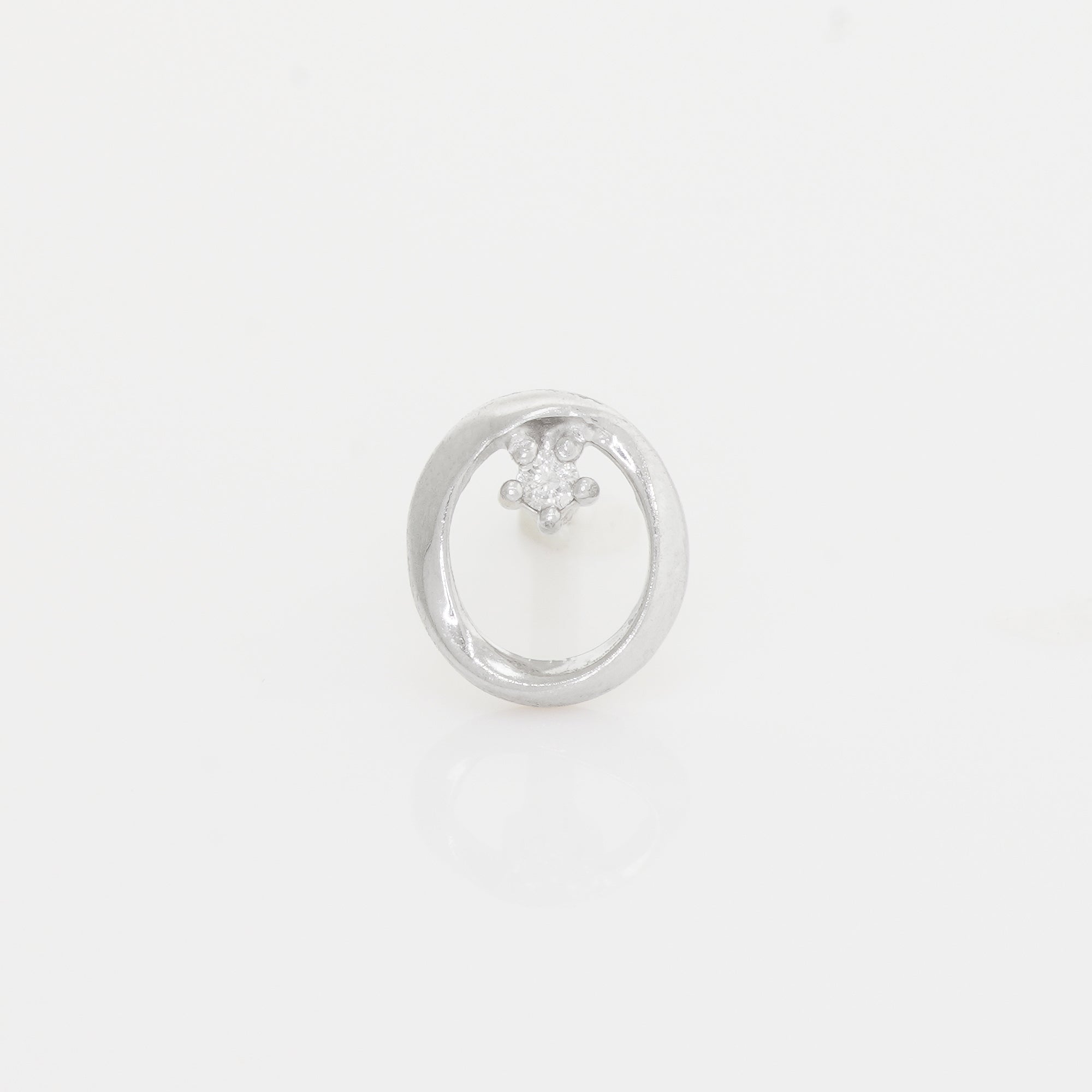 Tiny Star Circle Diamond Stud Piercing