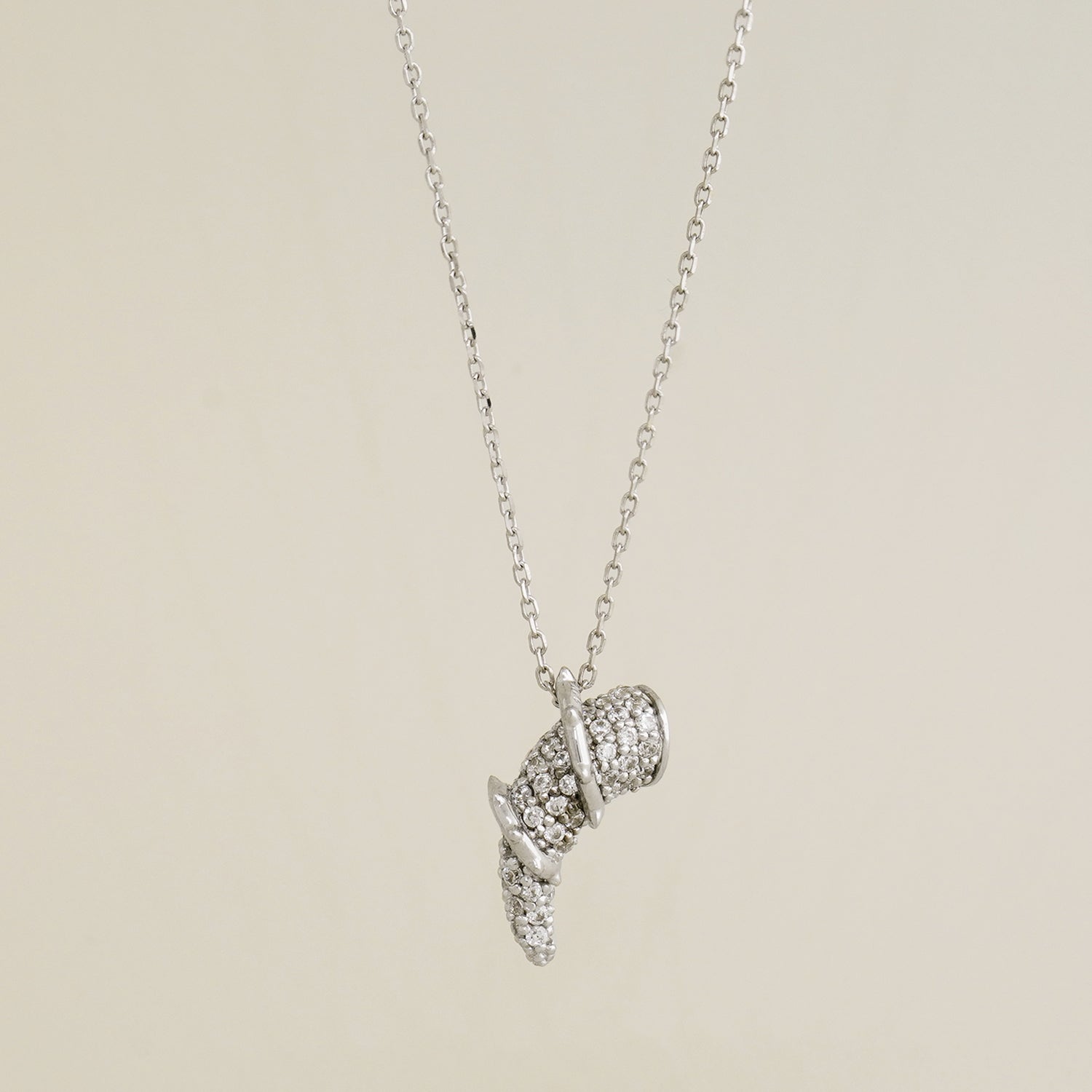 Horn Pendant Chain Necklace Online