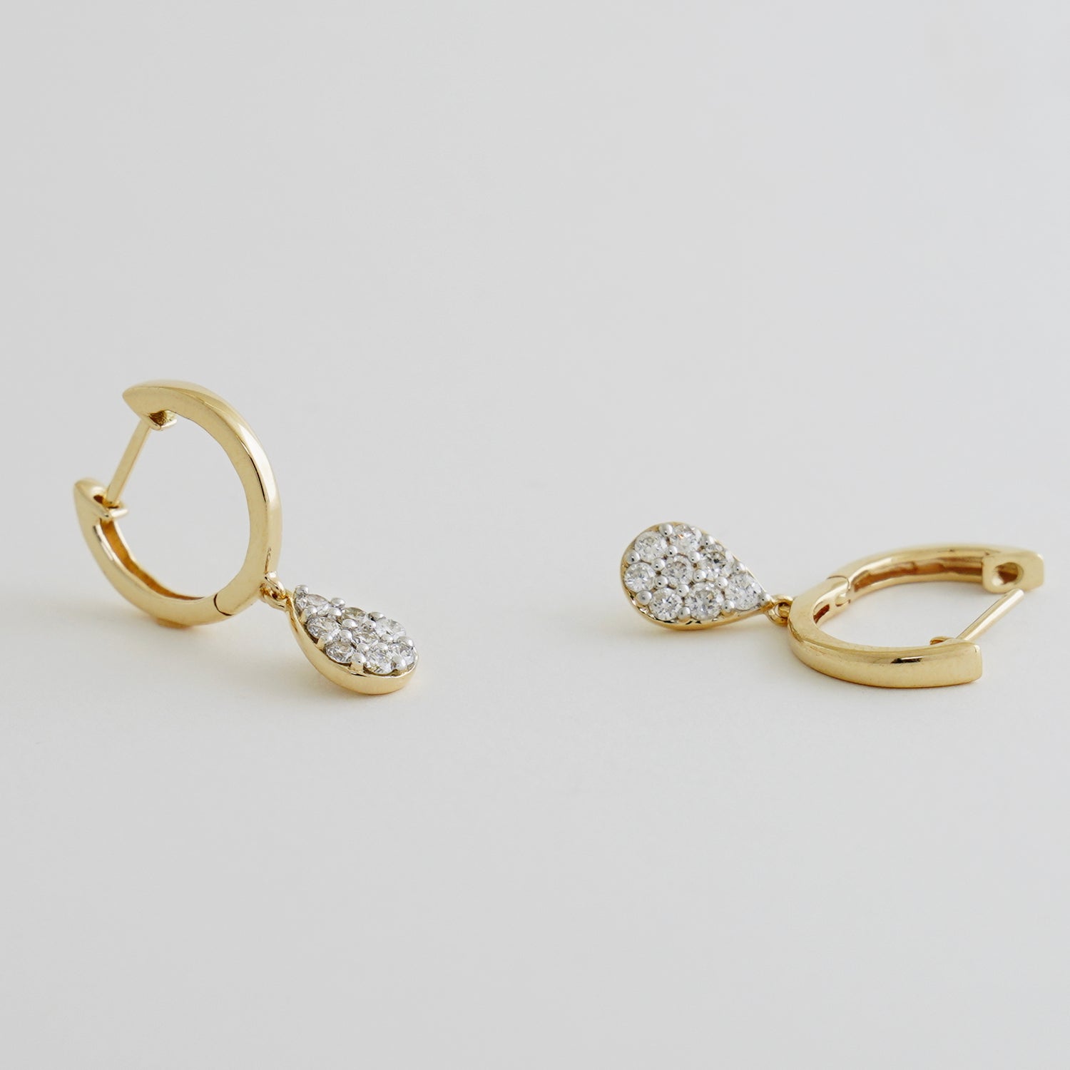 14K Solid Gold 0.29ctw Diamond Cluster Tear Drop Earrings