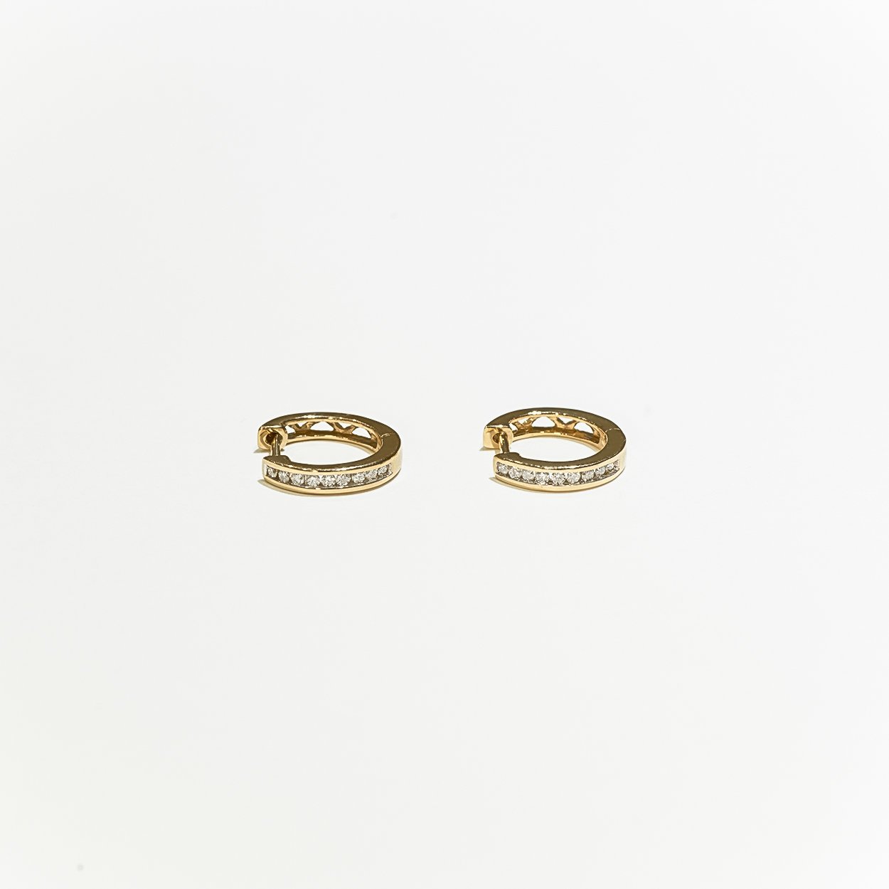 14K Solid Gold 0.16ctw Diamond Hoop Earrings - anygolds