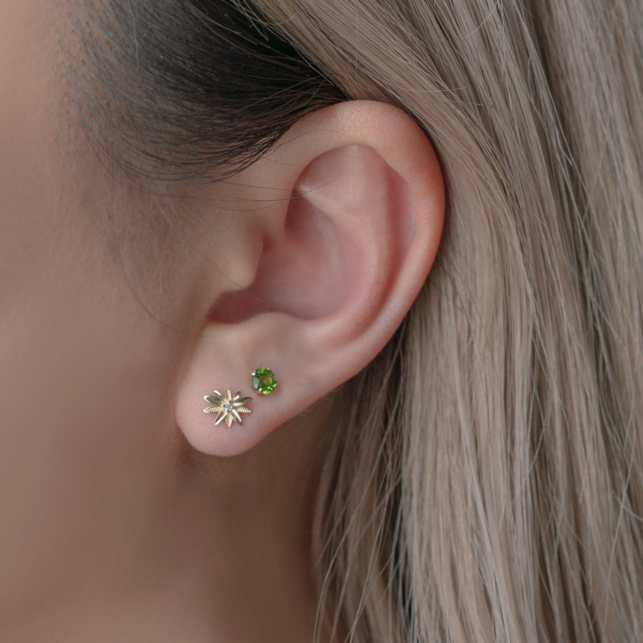 14K Solid Gold Cubic Zirconia Flower Stud Earrings